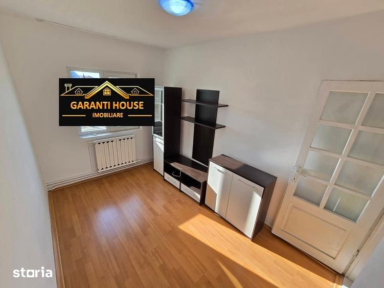 Apartament cu 3 camere decomandat în Orașul Vechi