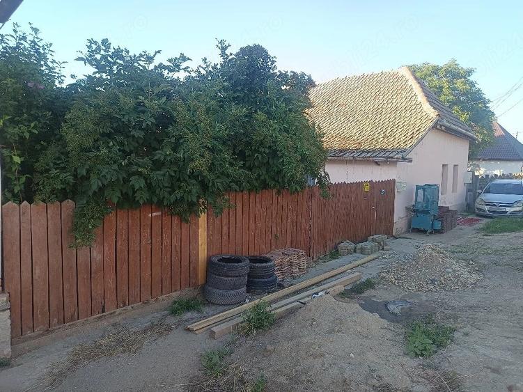 Casă cu 3 camere cu Teren 500 Mp în Cenad