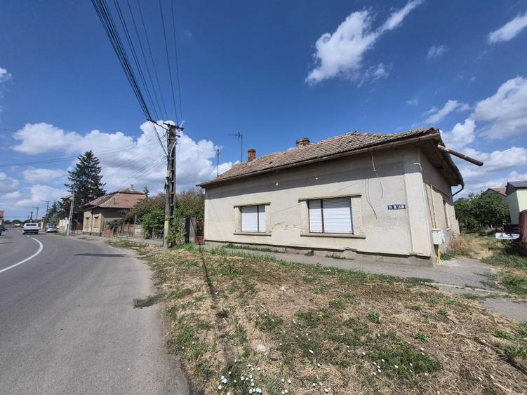 Casă cu 3 camere în Central