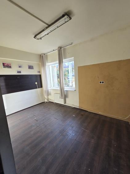 Spațiu comercial, de 340 mp, în Mihai Bravu