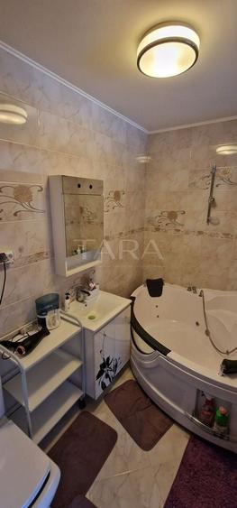 Apartament cu 3 camere decomandat, mobilat în Florești