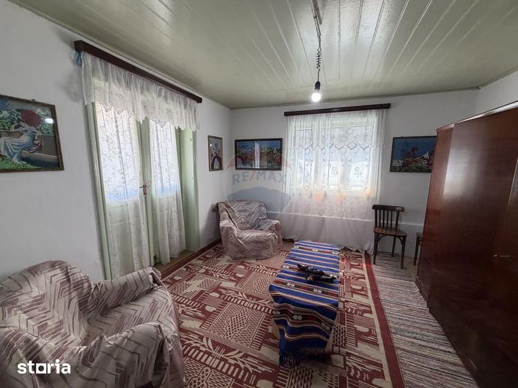 Casă cu 3 camere cu Teren 1459 Mp în Nănești