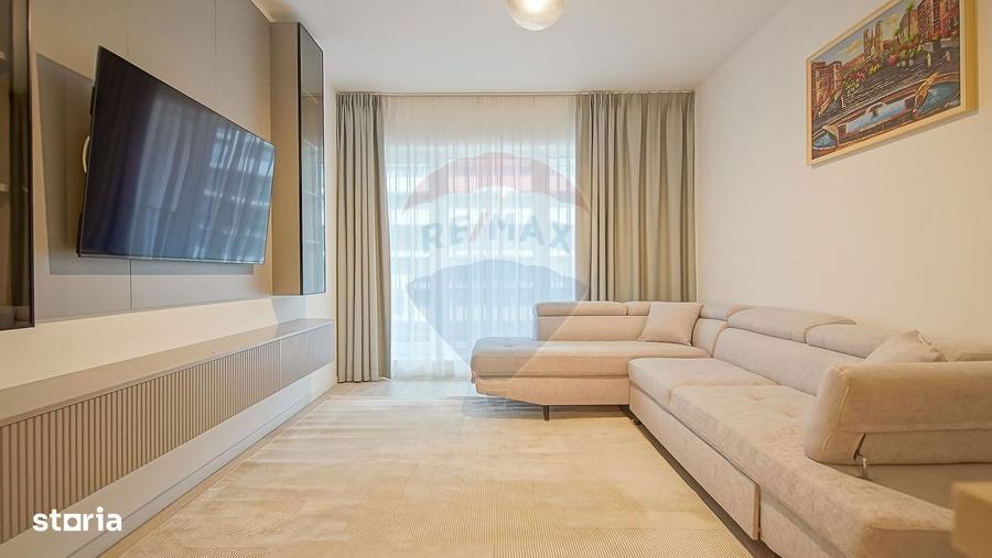 Apartament cu 3 camere, mobilat în Tractorul