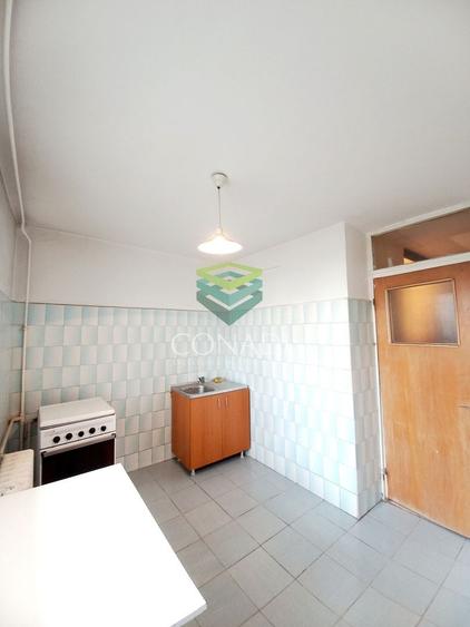 Apartament cu 3 camere decomandat în Băneasa