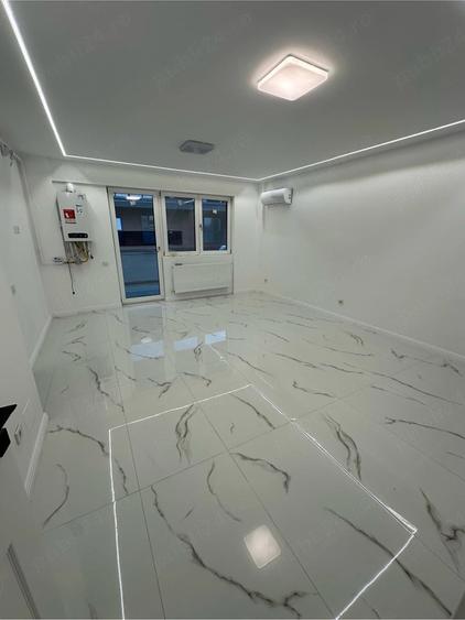 Apartament cu 4 camere semidecomandat în Cișmigiu