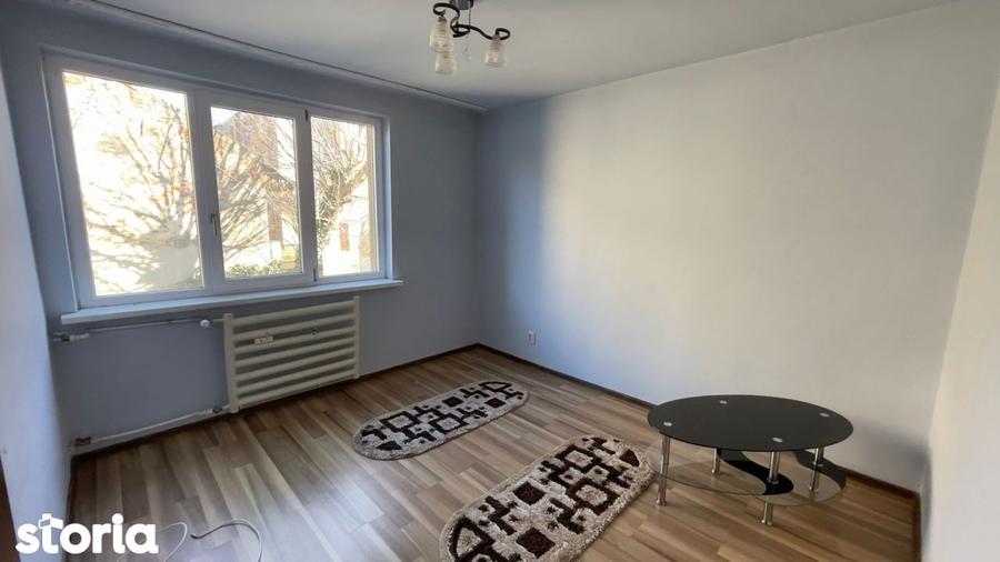 Apartament cu 2 camere, mobilat în Central