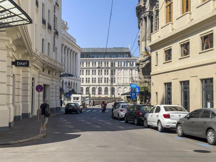 Spațiu comercial, de 322 mp, în Centrul Istoric