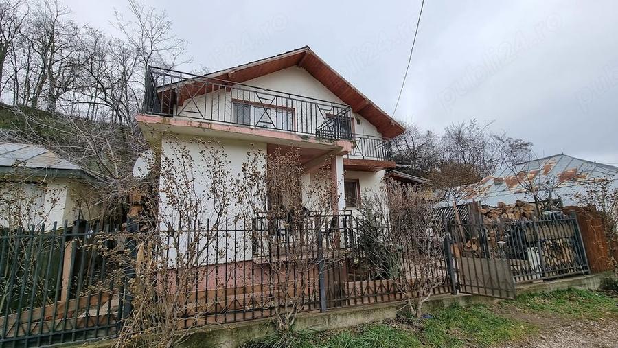 Casă cu 3 camere cu Teren 500 Mp în Sărata (Sărata)