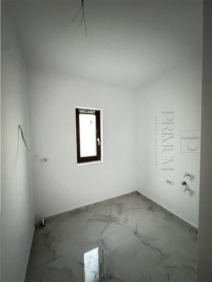 Duplex cu 5 camere cu Teren 270 Mp în Giroc
