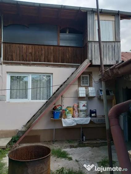 Casă cu 3 camere în Hăbud
