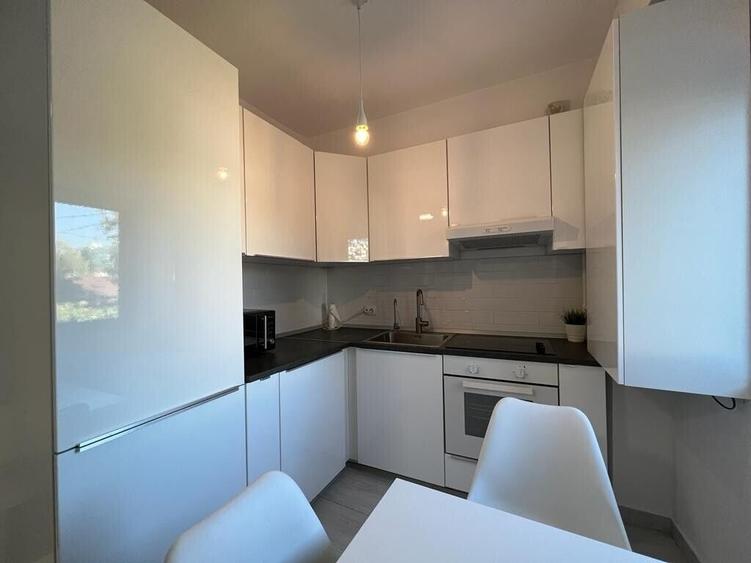 Apartament cu 2 camere semidecomandat, mobilat în Bucureștii Noi