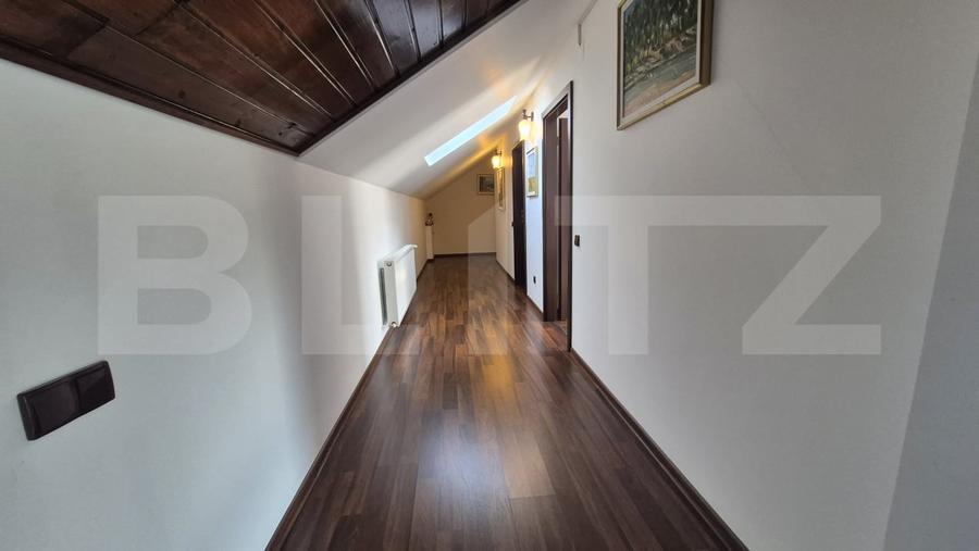 Casă individuală cu 5 camere cu Canalizare în Lazuri