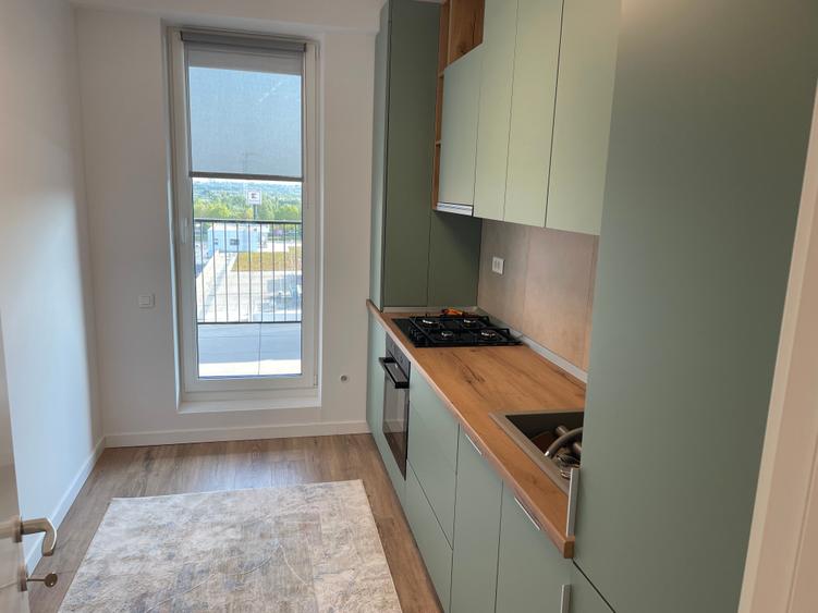 Apartament cu 3 camere semidecomandat în Theodor Pallady
