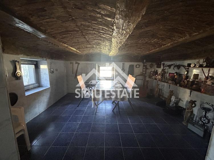 Casă individuală cu 3 camere cu Canalizare în Săcădate