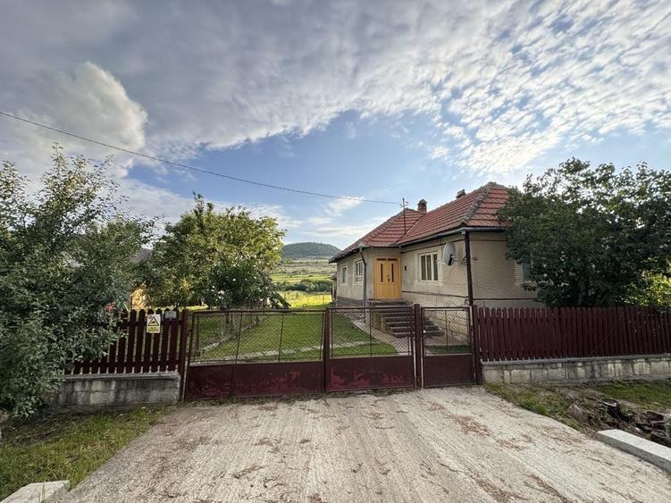 Casă cu 2 camere în Cornești