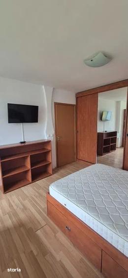 Apartament cu 3 camere decomandat, mobilat în Dristor