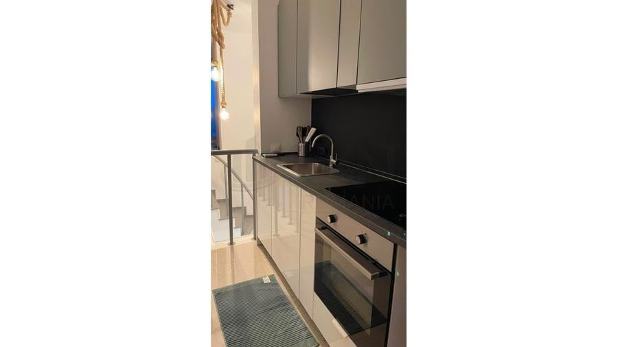 Apartament cu 4 camere decomandat în Polonă