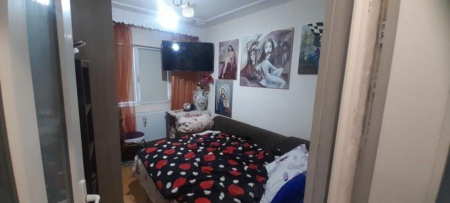 Apartament cu 4 camere decomandat în Inel II