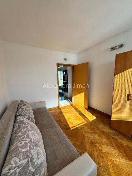 Apartament decomandat 3 camere zona Mihai Viteazul