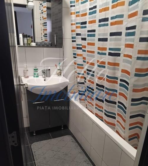 Apartament cu 2 camere semidecomandat în Florești