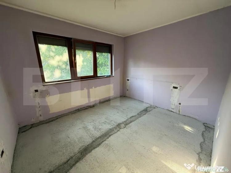 Apartament cu 4 camere decomandat în Vest