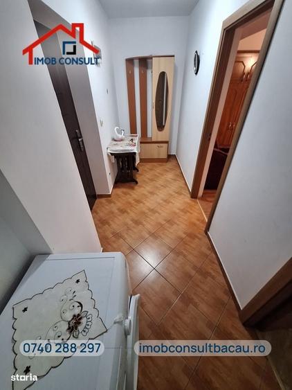 Apartament cu 2 camere decomandat în Banca Națională