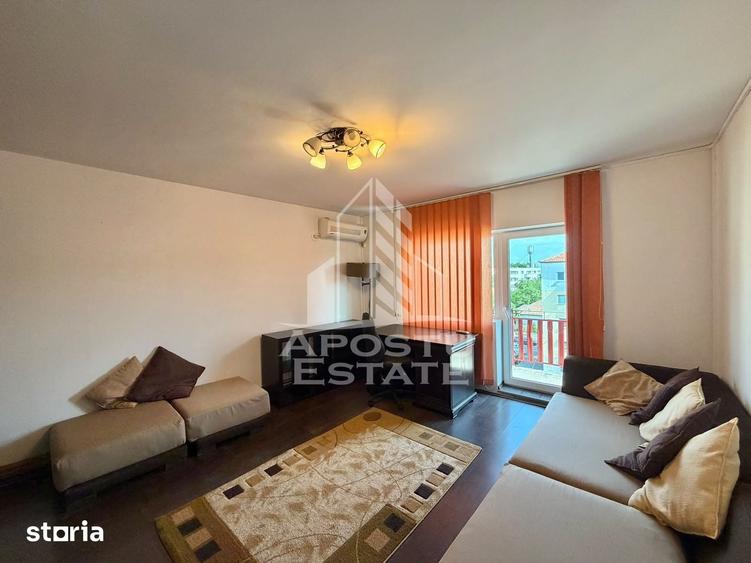 Apartament cu 3 camere de vanzare, decomandat, Girocului, Timisoara - 1