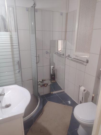 Apartament cu 3 camere semidecomandat în Pache Protopopescu