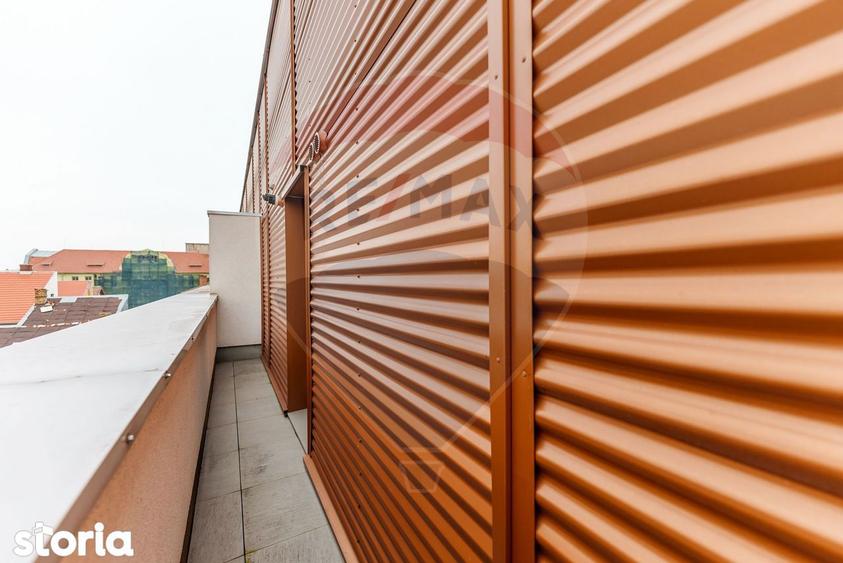 Apartament cu 2 camere semidecomandat, mobilat în Central
