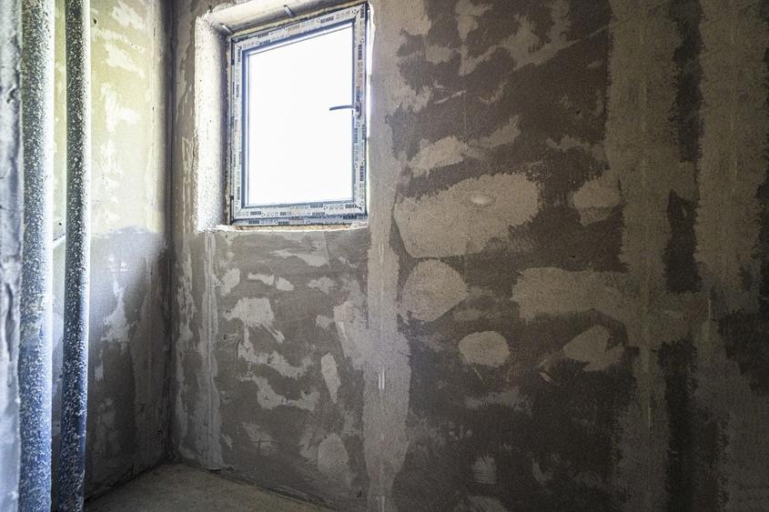 Apartament cu 3 camere semidecomandat în Militari