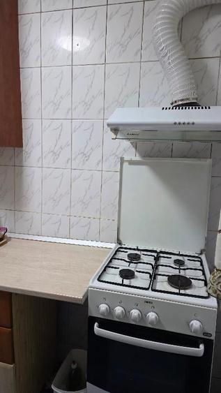 Apartament cu 2 camere semidecomandat în Colentina
