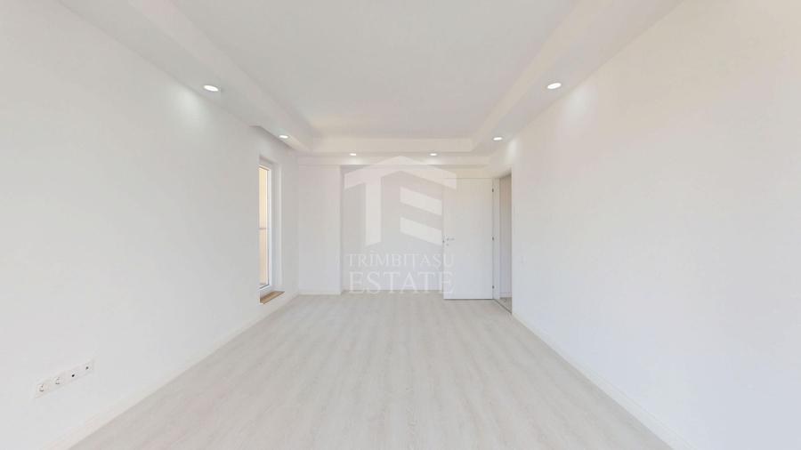 Penthouse cu 3 camere decomandat în Ștefăneștii de Jos