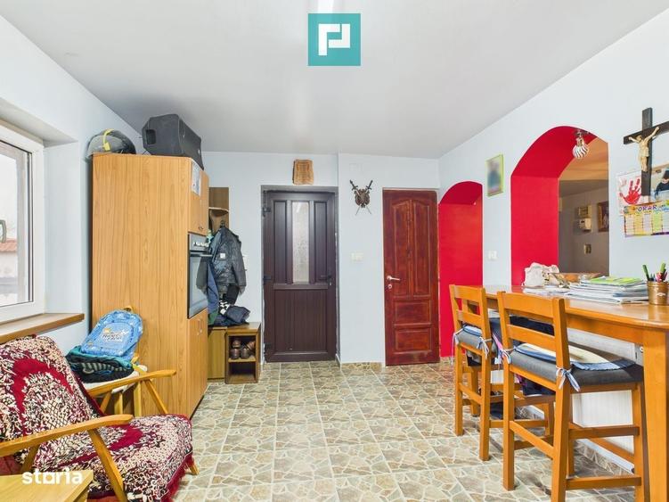 Casă cu 4 camere în Sintea Mică