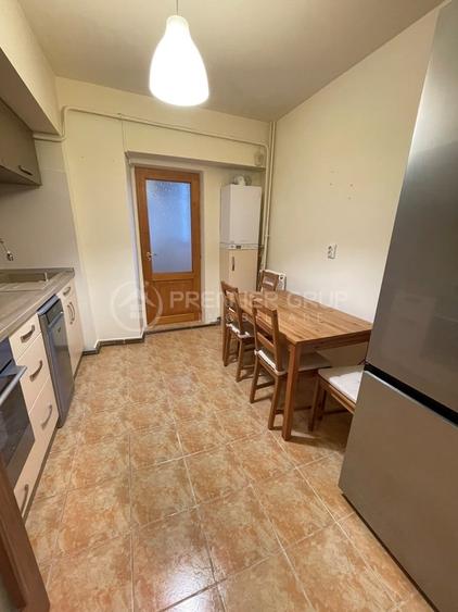 Apartament cu 3 camere decomandat în Păcurari
