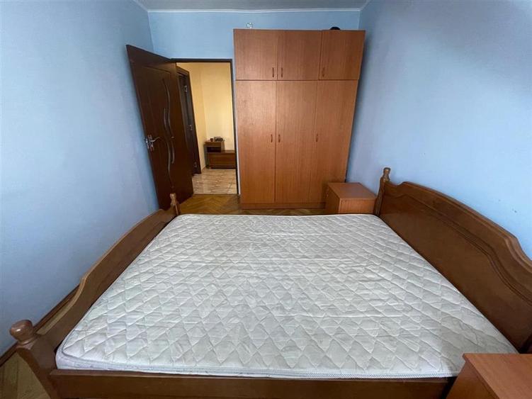 Apartament cu 2 camere decomandat, mobilat în Alexandru cel Bun