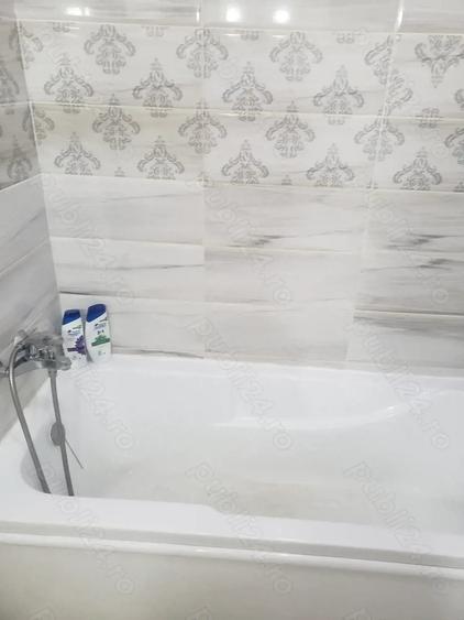 Apartament cu 2 camere decomandat în Roșu