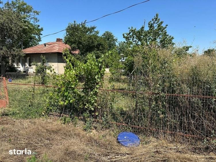 Casă cu 3 camere cu Teren 76 Mp în Andrășești