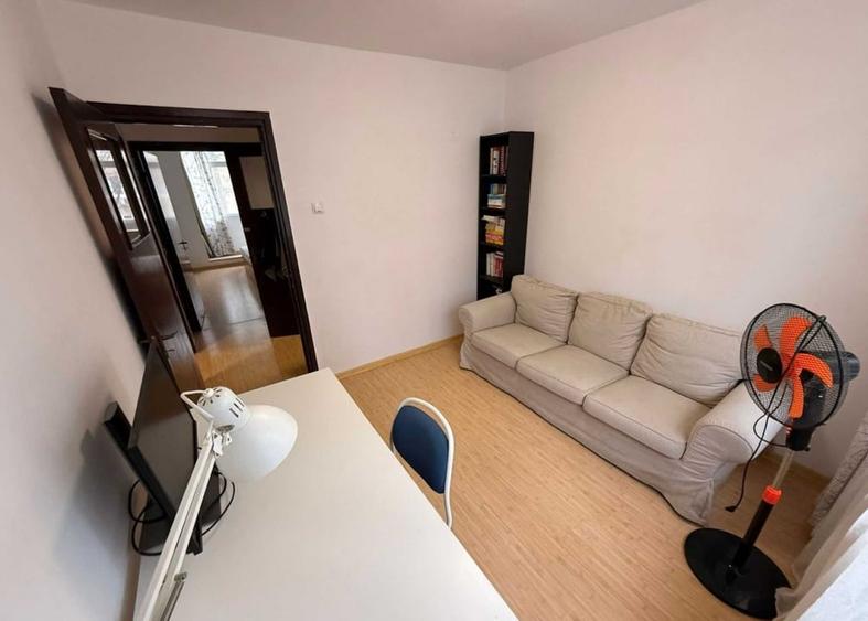 Apartament cu 3 camere semidecomandat, mobilat în Drumul Taberei