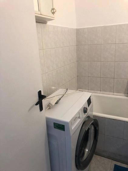 Garsonieră decomandată în Podgoria
