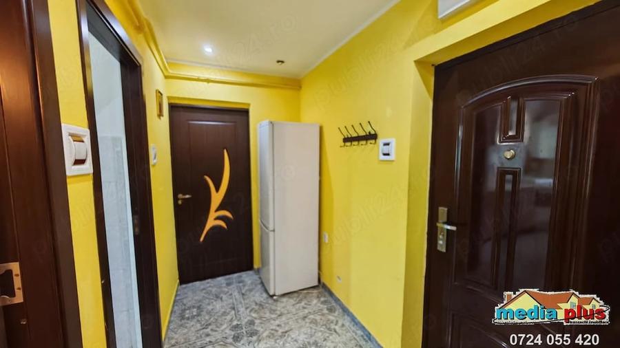 Garsonieră decomandată în Dunărea