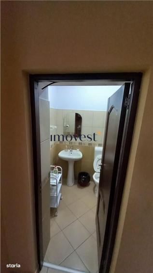 Spațiu comercial, de 120 mp, în Central