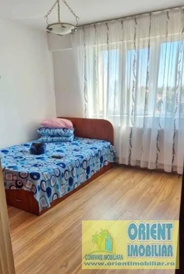 Apartament cu 2 camere decomandat în Casa de Cultură