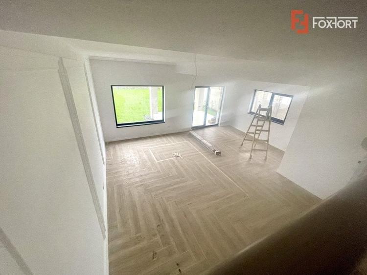 Duplex cu 4 camere cu Canalizare în Dumbrăvița