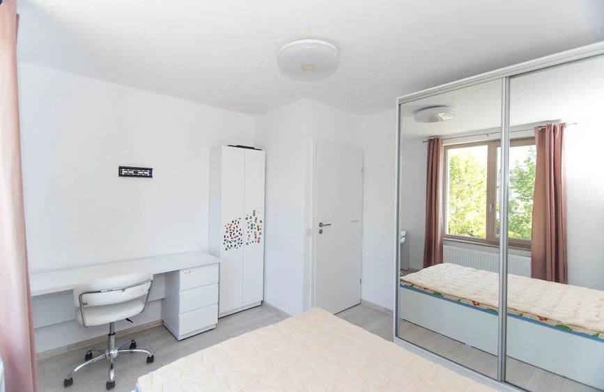 Casă cu 6 camere cu Teren 129 Mp în Trivale