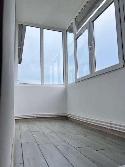 Apartament cu 2 camere decomandat în Km 5