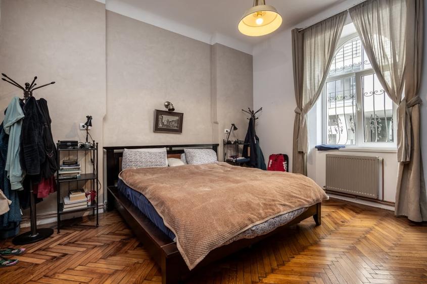 Apartament cu 6 camere circular, mobilat în P-ța Victoriei