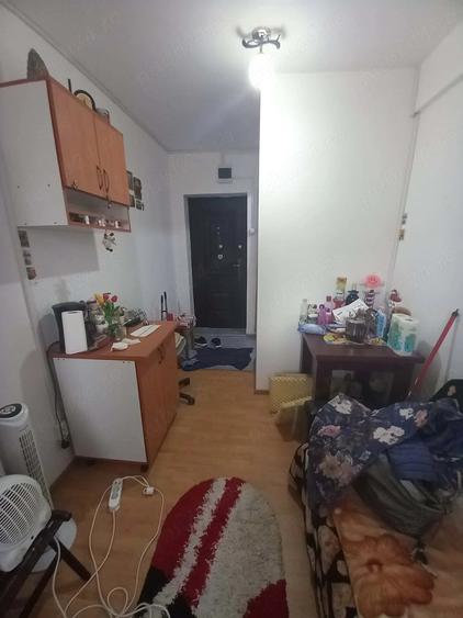 Garsonieră decomandată în Central