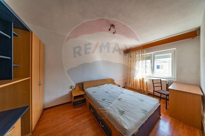Apartament cu 2 camere semidecomandat în Micălaca
