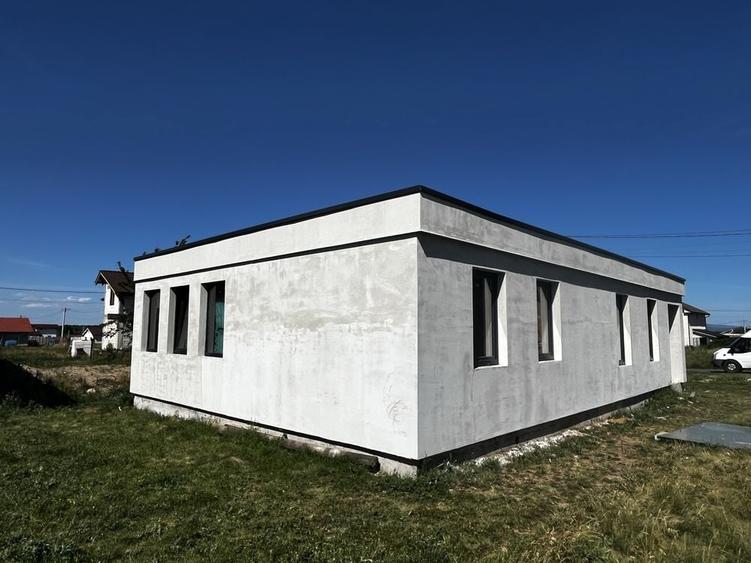 Casă cu 3 camere în Fântânele