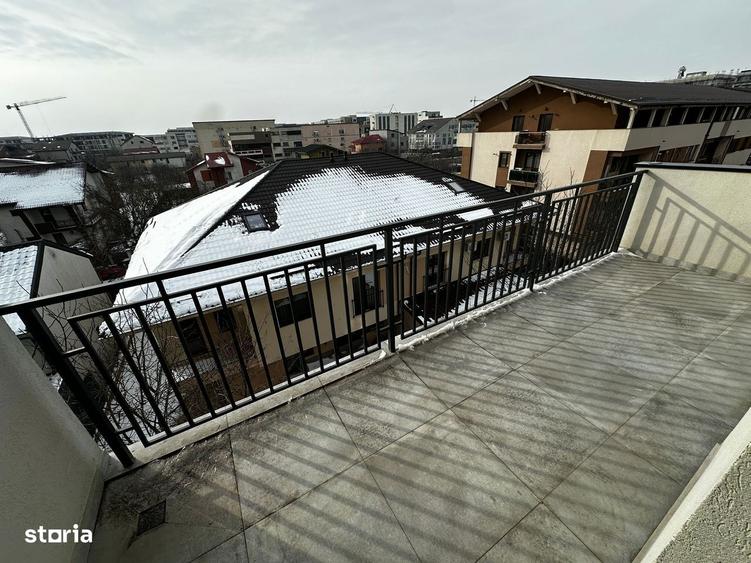 Apartament cu 3 camere decomandat, mobilat în Berceni